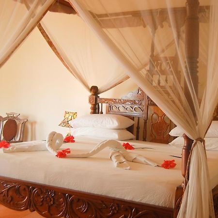 Swahili Beach Resort Zanzibar エクステリア 写真