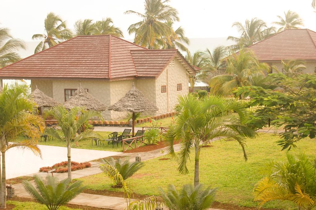 Swahili Beach Resort Zanzibar エクステリア 写真