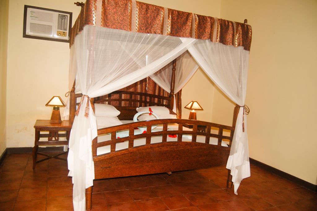 Swahili Beach Resort Zanzibar エクステリア 写真