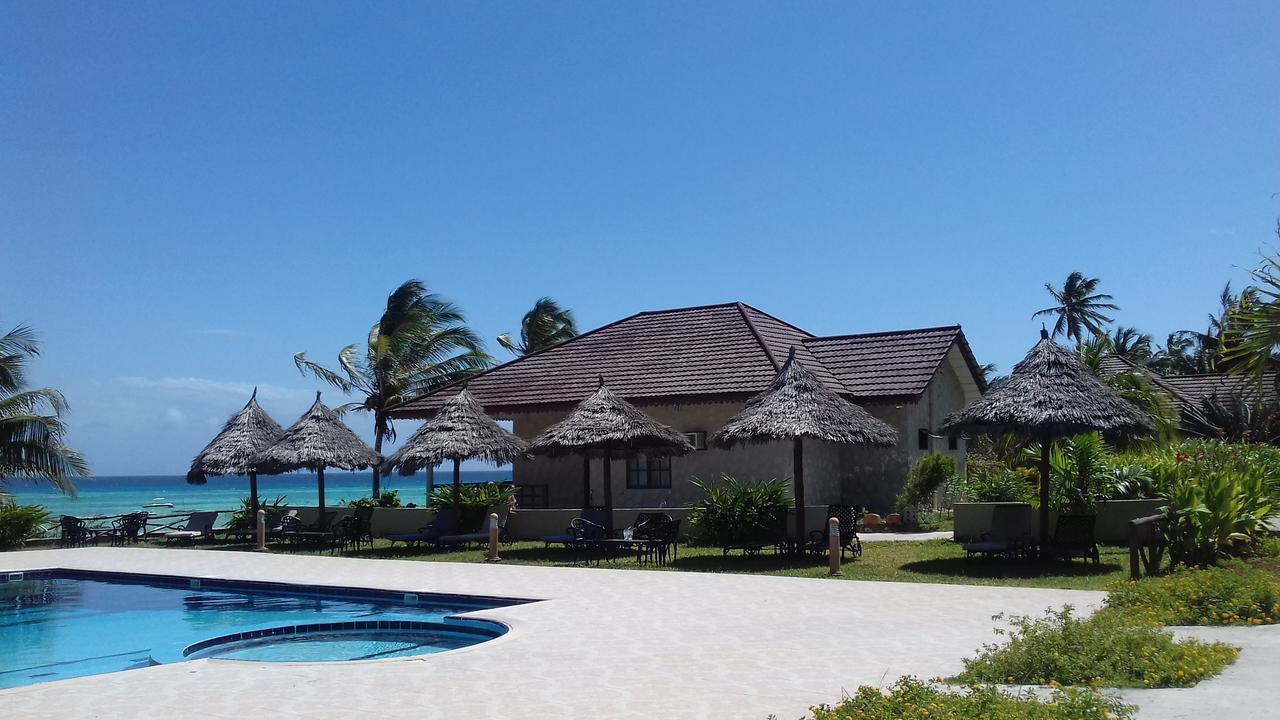 Swahili Beach Resort Zanzibar エクステリア 写真