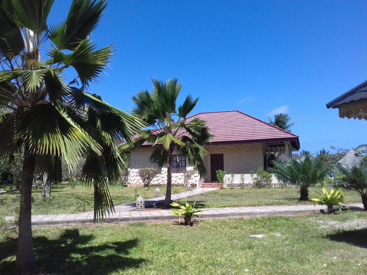 Swahili Beach Resort Zanzibar エクステリア 写真